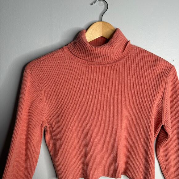 Talbots Women's Vintage Pink‎ Ribbed Cropped Turtleneck Sweater Size S - Picture 3 of 5